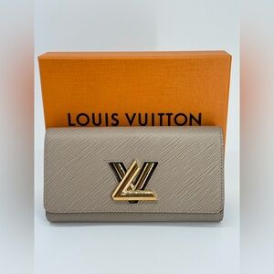 Louis Vuitton Twist Wallet in Epi Leather Beige w/ Box and Dust bag